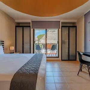 https://brisas-5a-av.tulum-hotels.net